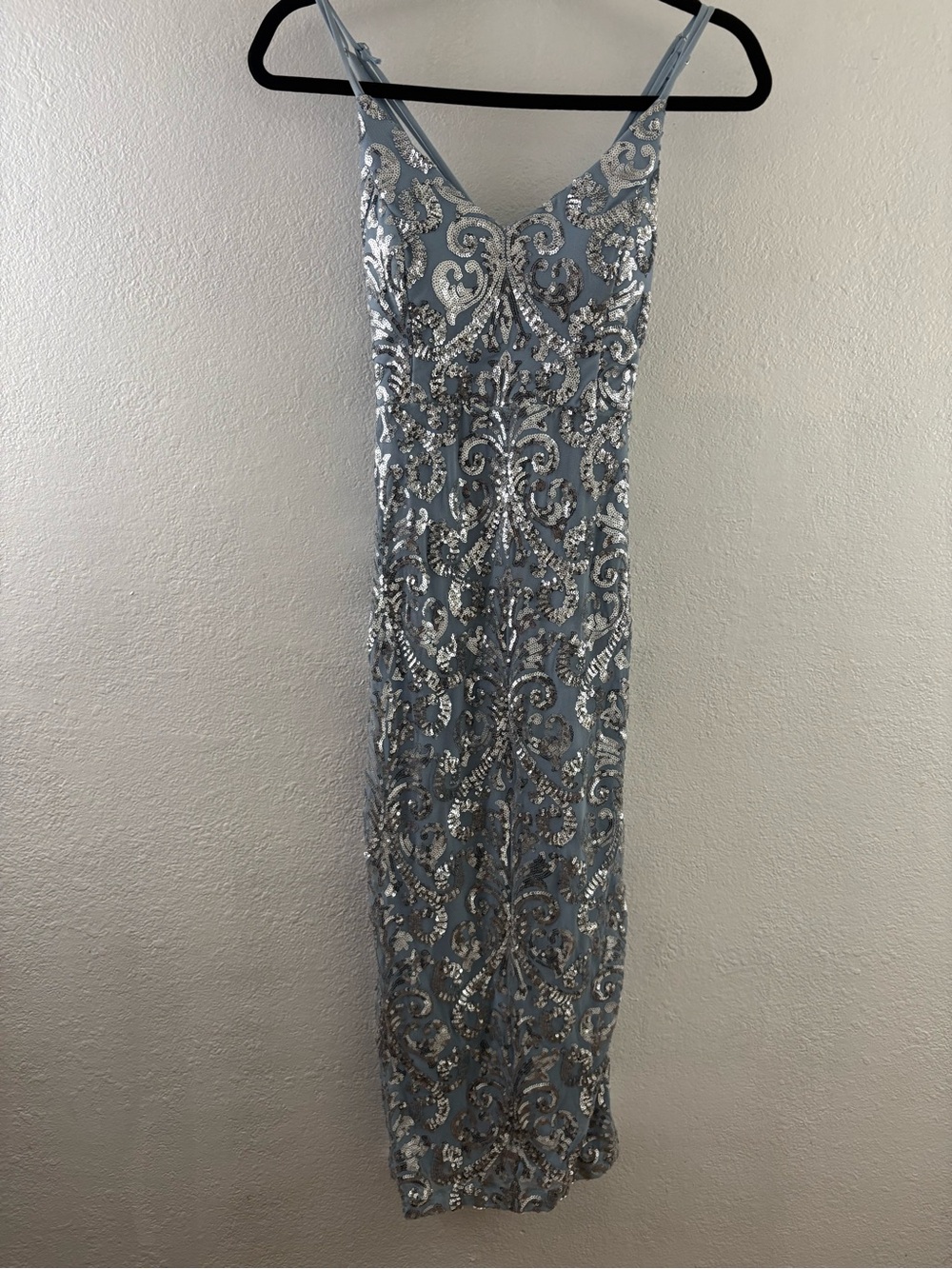 Windsor light blue formal evening gown intricate silver sequin and beaded size M